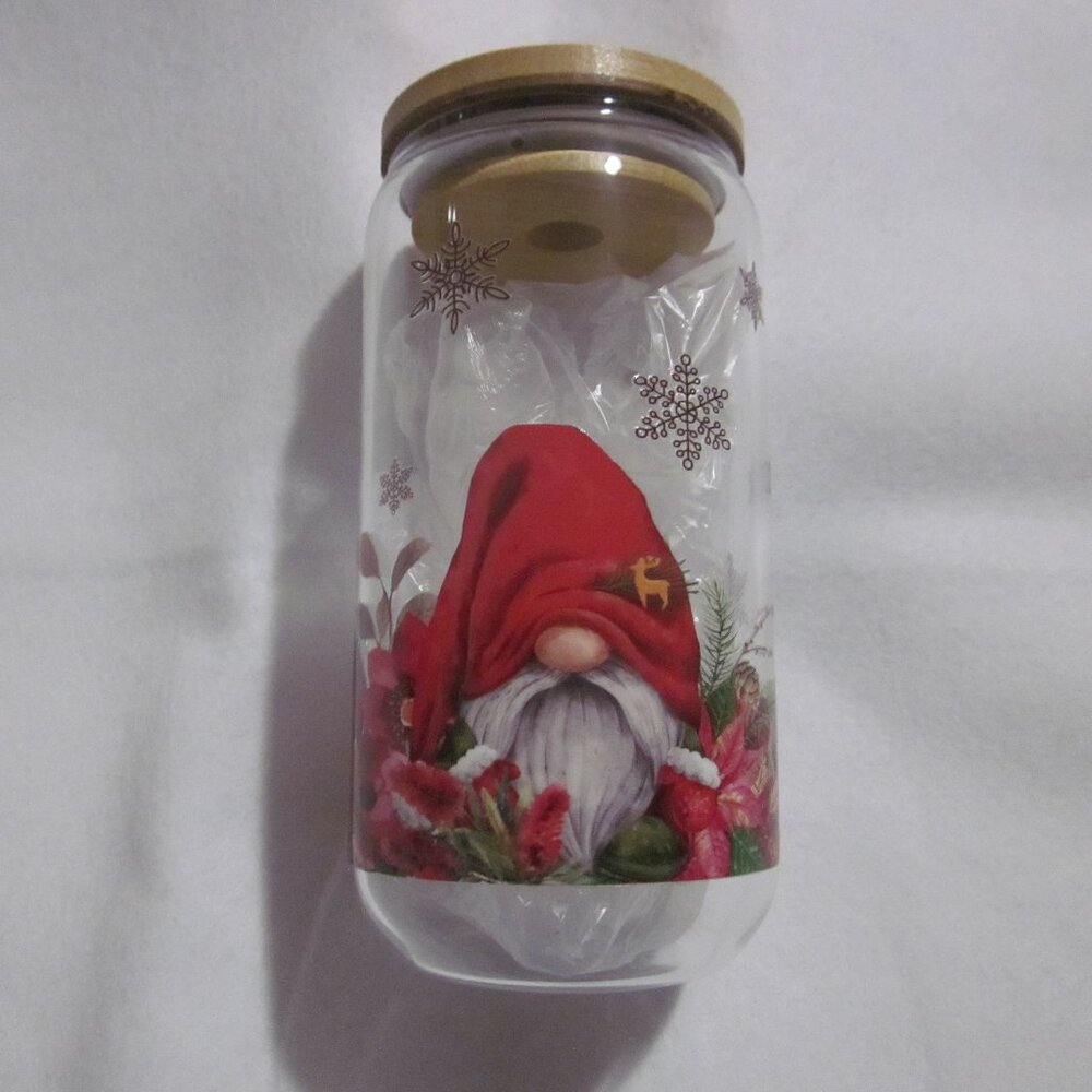 Christmas Gnome 16oz Glass Can Cup.